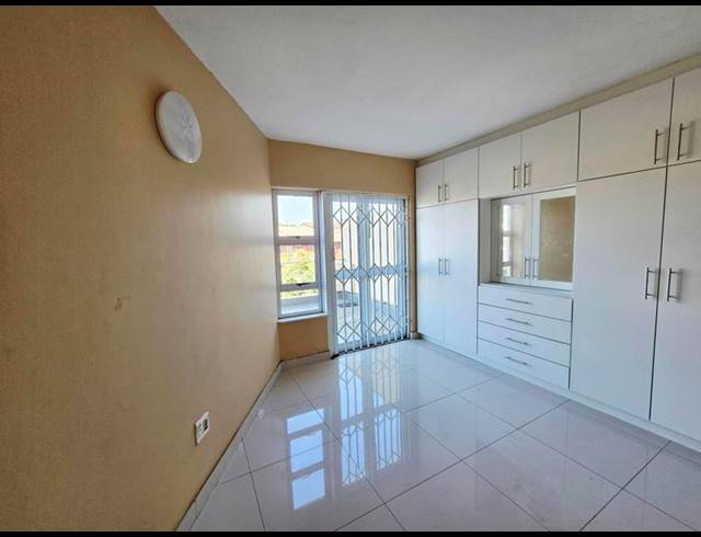 3 BEDROOM APARTMENT FOR SALE IN MORNINGSIDE